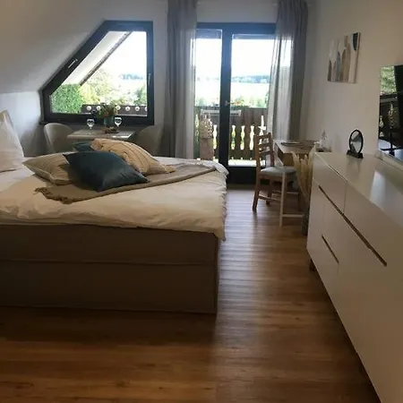 Modernes Mit Herrlichem Blick Ins Gruene Apartamento *