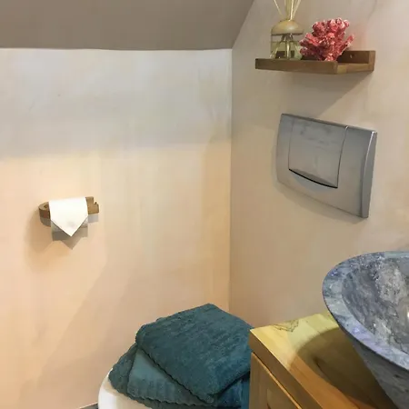 Modernes Mit Herrlichem Blick Ins Gruene Apartmán *
